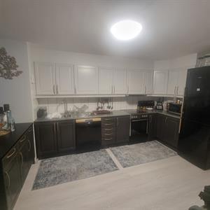 Komplett kjøkken med hvitevarer